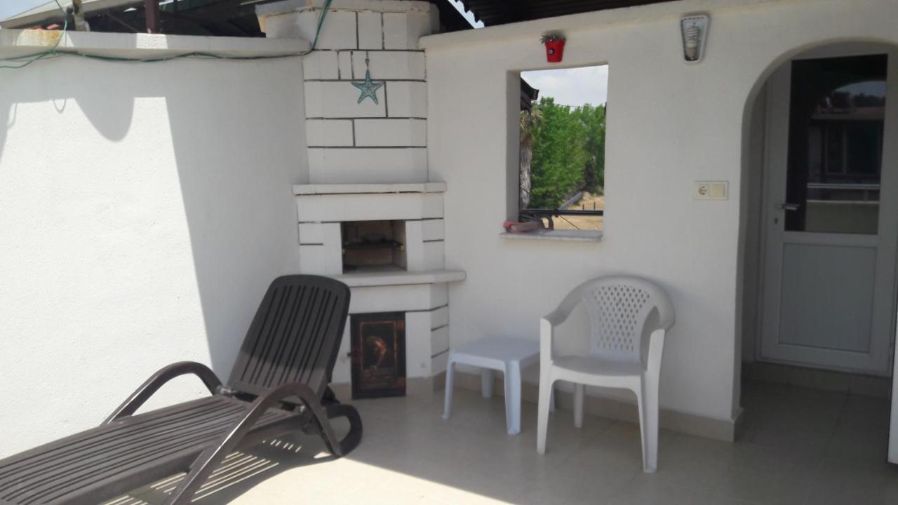 Triblex Villa I Private Beach I Walking Distance To The Sea 300 Meters Side Exterior photo