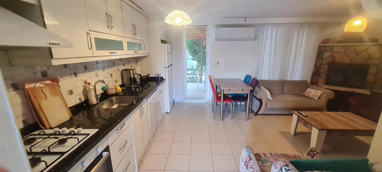 Triblex Villa I Private Beach I Walking Distance To The Sea 300 Meters Side Exterior photo
